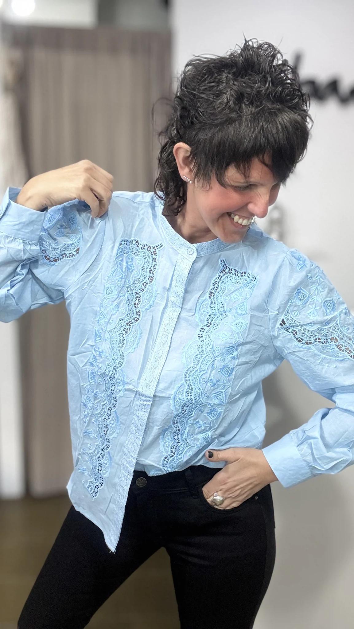 Camisa celeste beodery