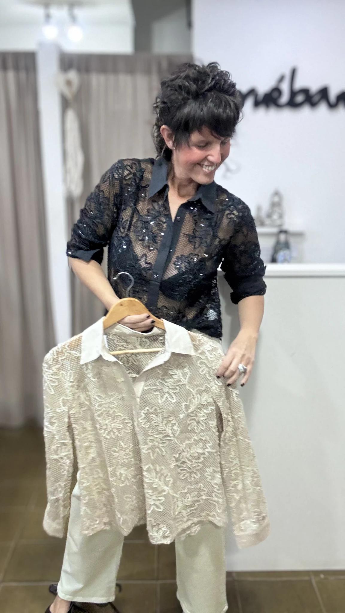 Camisa calada brillo
